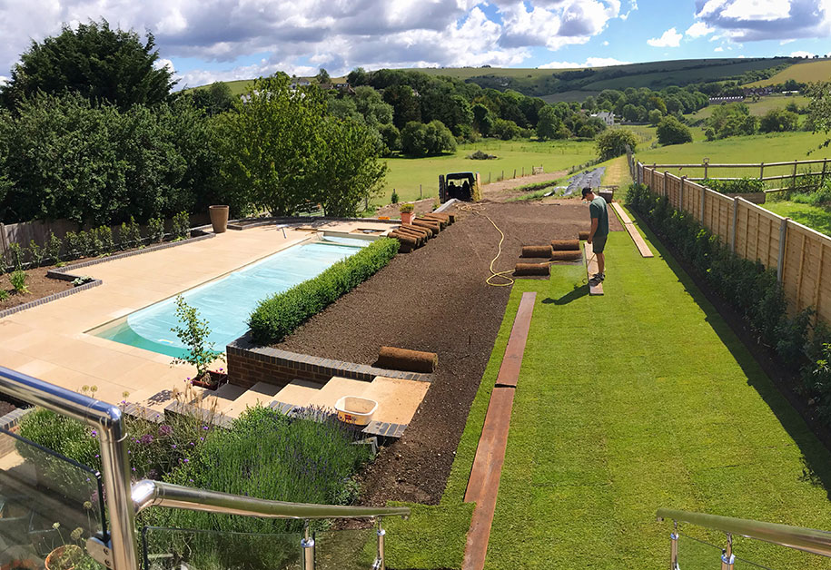 garden-renovation-new-turf